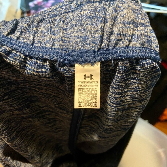 Under Armour Shorts - Picture 6 of 7